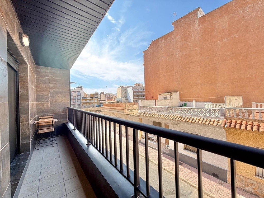 Flat in Torrevieja — image 4